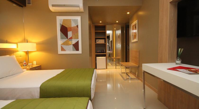 Hotel Esuites Savassi Toscanini 4*
