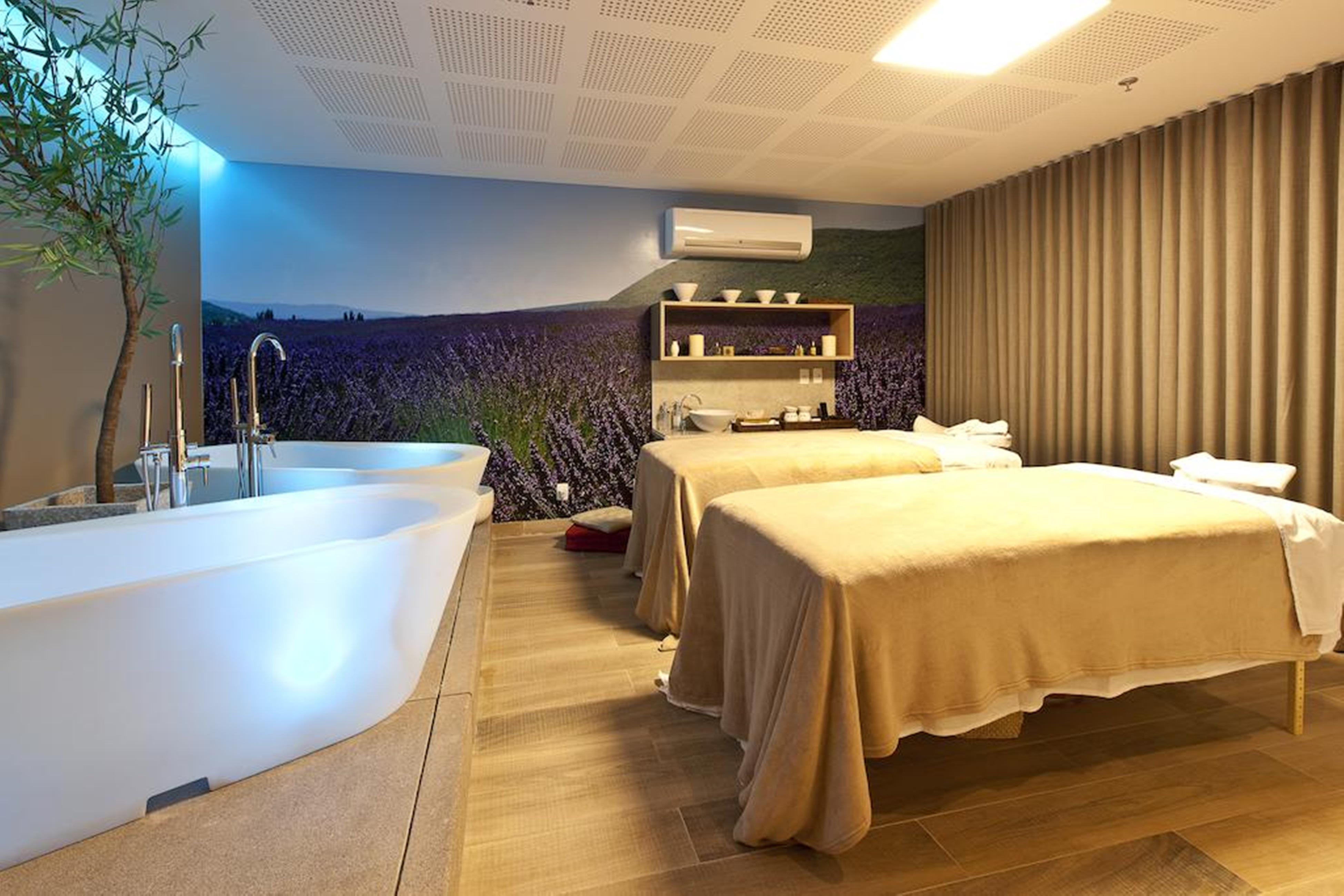Esuites Savassi Toscanini 4*