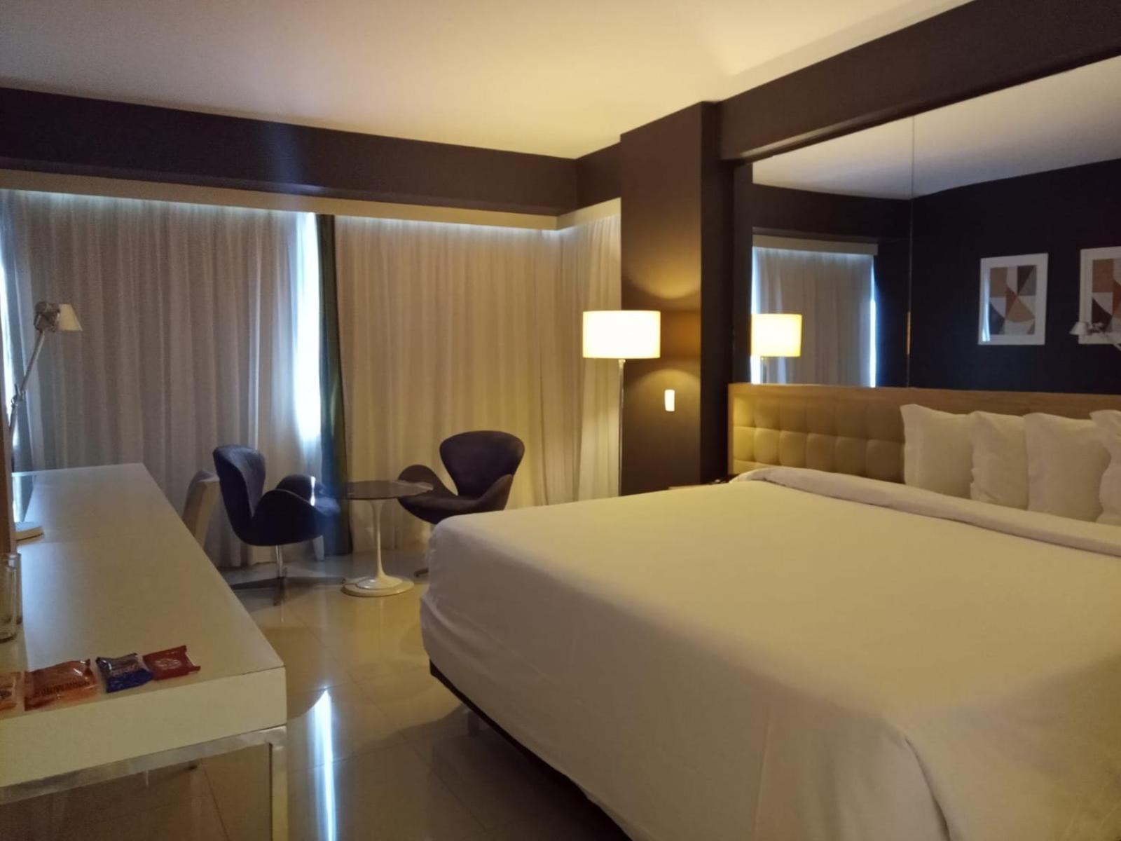 Hotel Esuites Savassi Toscanini